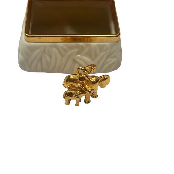 Lenox Treasures Tender Hearts Elephant Trinket Box with Pendant Charm EUC - Picture 8 of 9